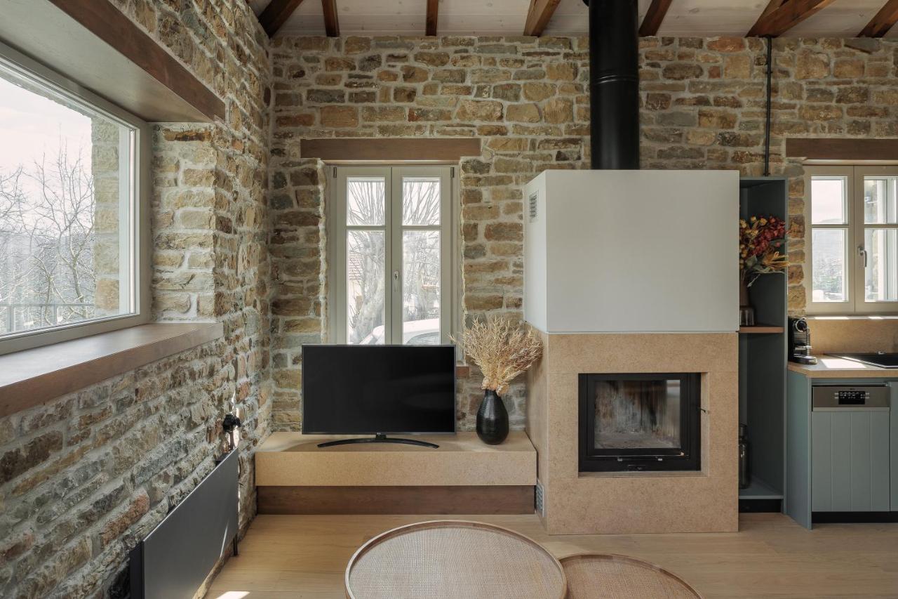 Elliniko  Lozart Traditional Stone House מראה חיצוני תמונה